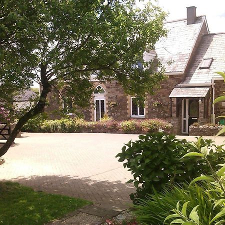 The Old Chapel B&B ลอสท์วิธีล ภายนอก รูปภาพ