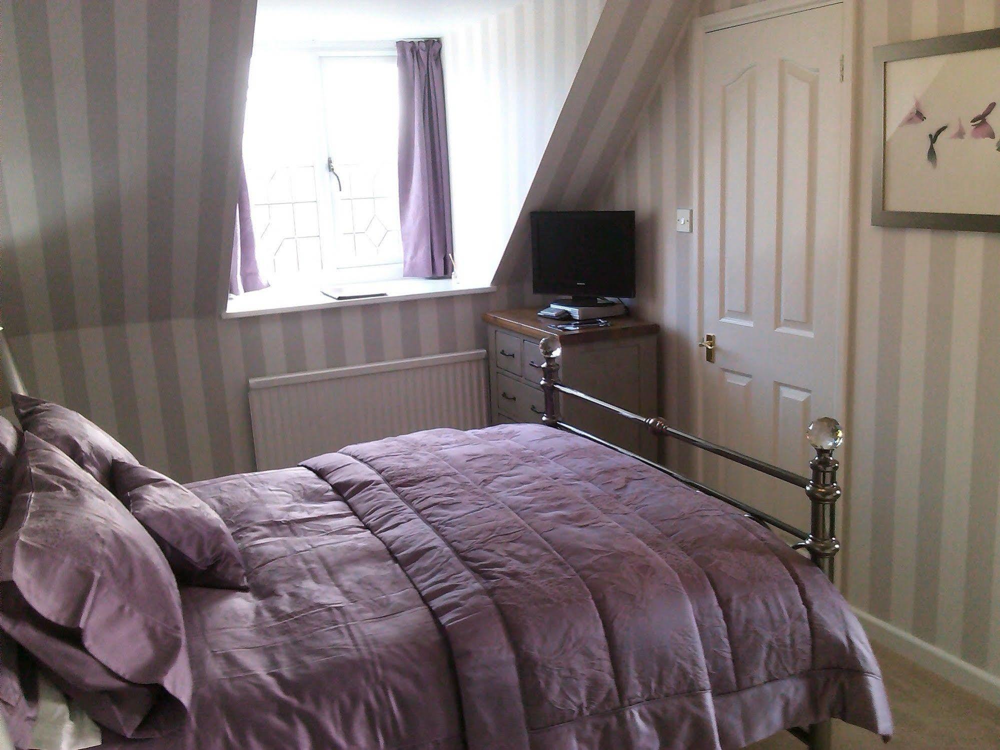 The Old Chapel B&B ลอสท์วิธีล ภายนอก รูปภาพ
